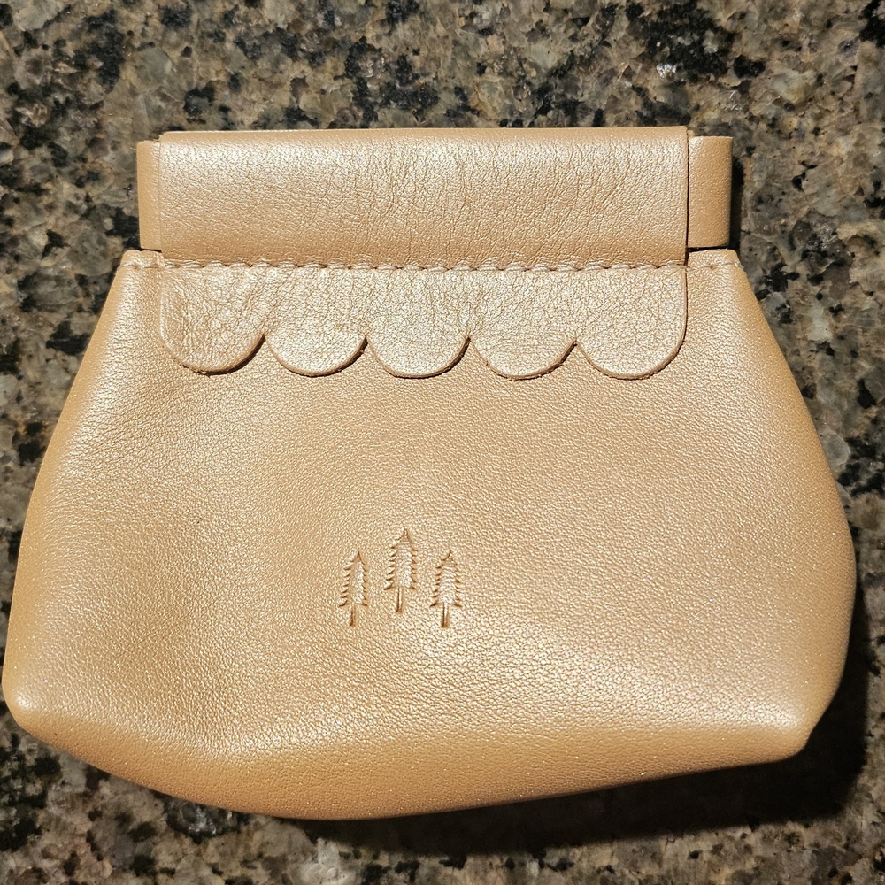 Scalloped Beige Leather Cosmetic Bag